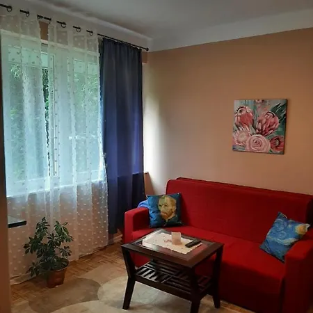 Apartment Apartman Vila Home